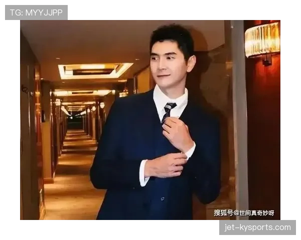 邢傲伟又晒早餐配名表,我背着便当在地铁口笑不出来 邢傲伟又晒早餐配名表,我背着便当在地铁口笑不出来